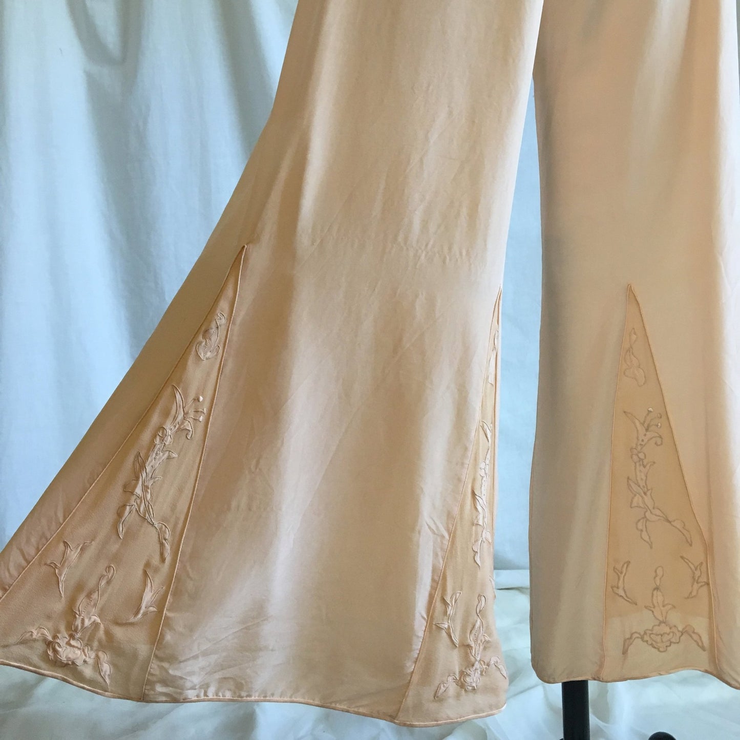 Vintage 1930's Beach Pajama Set | Rich Apricot Silk with Chiffon Inserts & Floral Embroidery | Size XS - Daggers & Dames