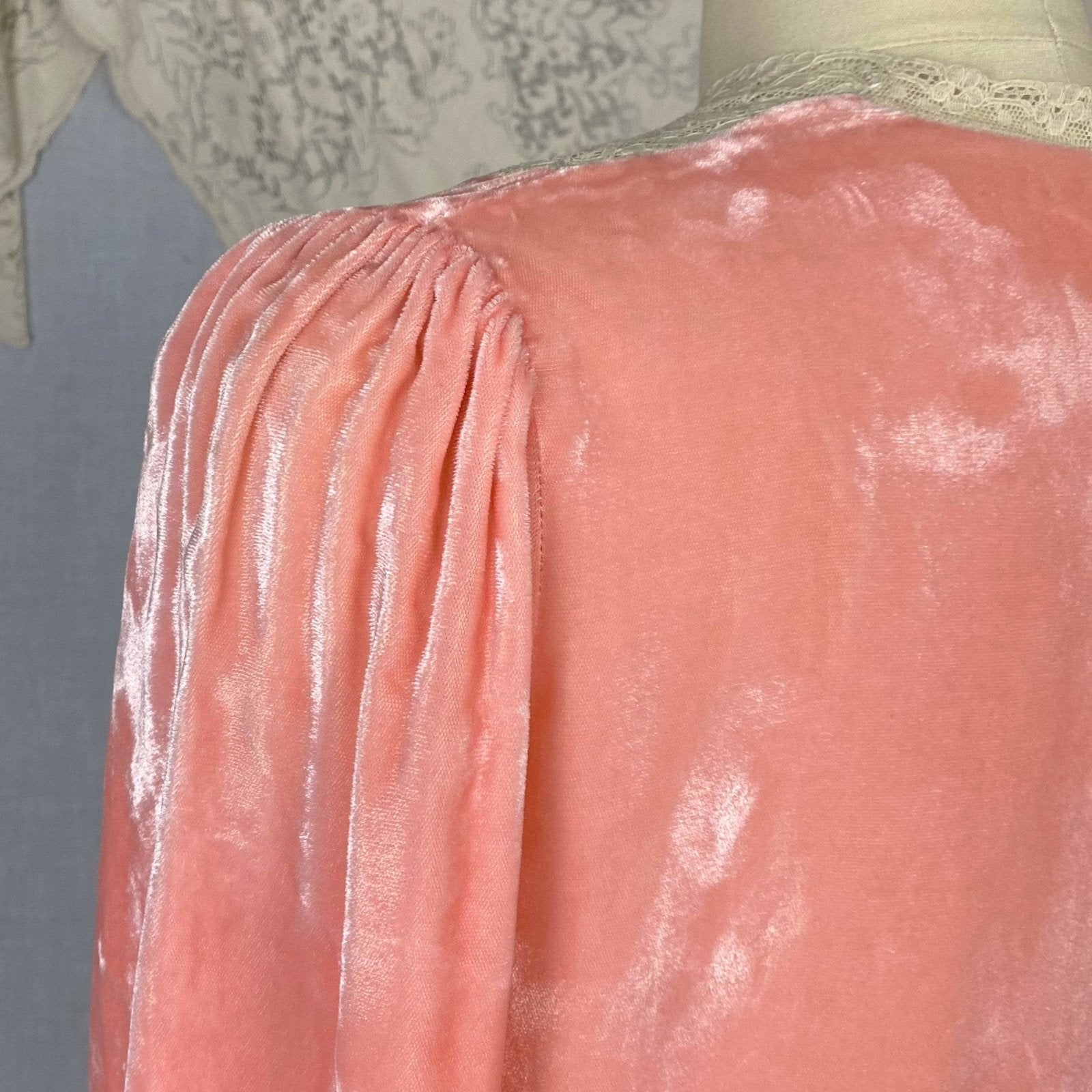 Vintage 1930's Bed Jacket | Princess Pink Silk Velvet with Bell Sleeves & Ivory Cotton Lace | Size XS, S, M | Nanette -Never Worn - Daggers & Dames