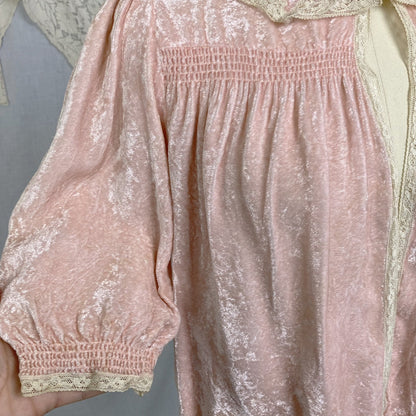 Vintage 1930's Bed Jacket | Victorian Rose Pink Crushed Velvet with Ivory Lace | Size XS, S - Daggers & Dames