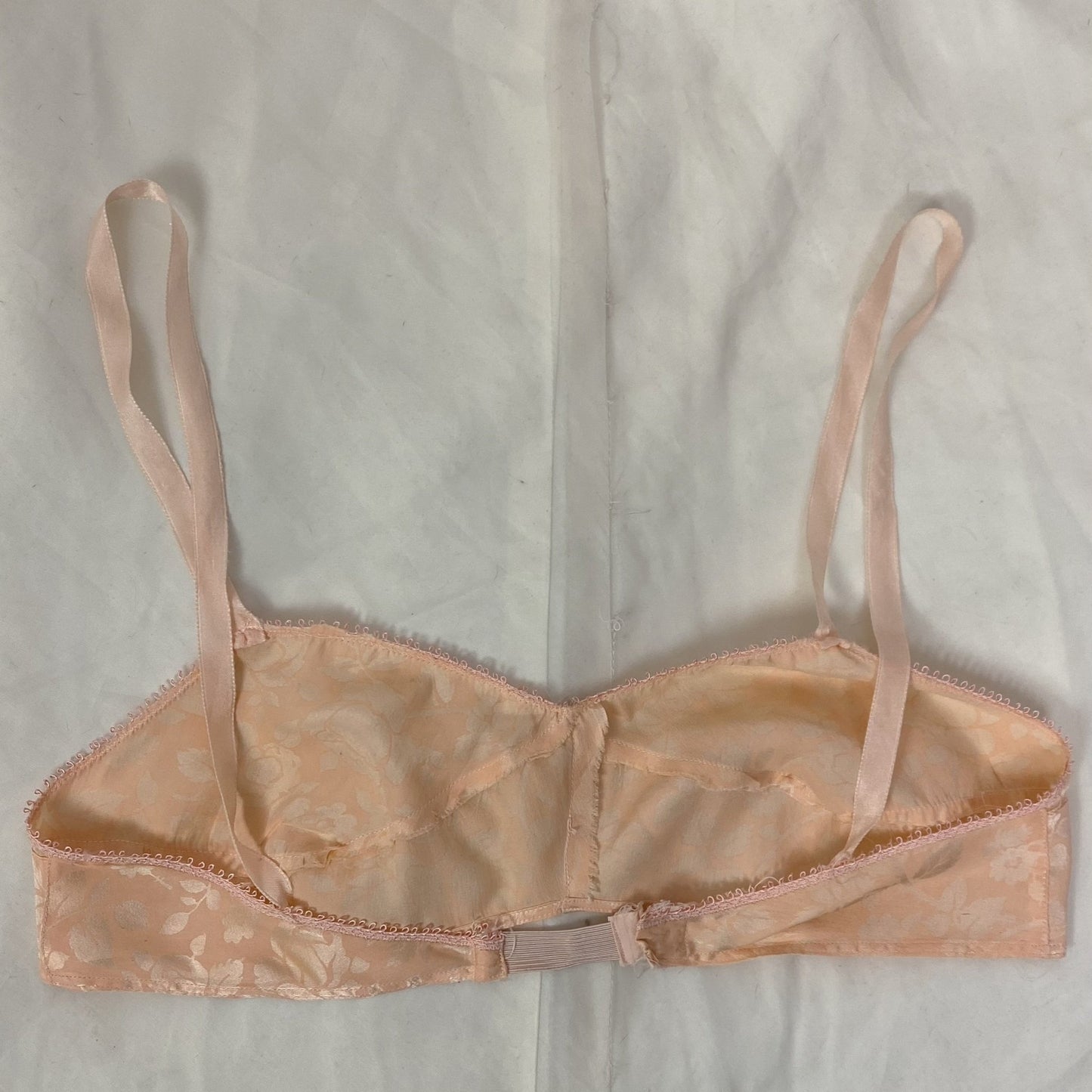 Vintage 1930's Bralette & Tap Pant Lingerie Set | Pale Peachy Pink Silk with Silver Rose Jacquard | Size S, M, 34 B - Daggers & Dames