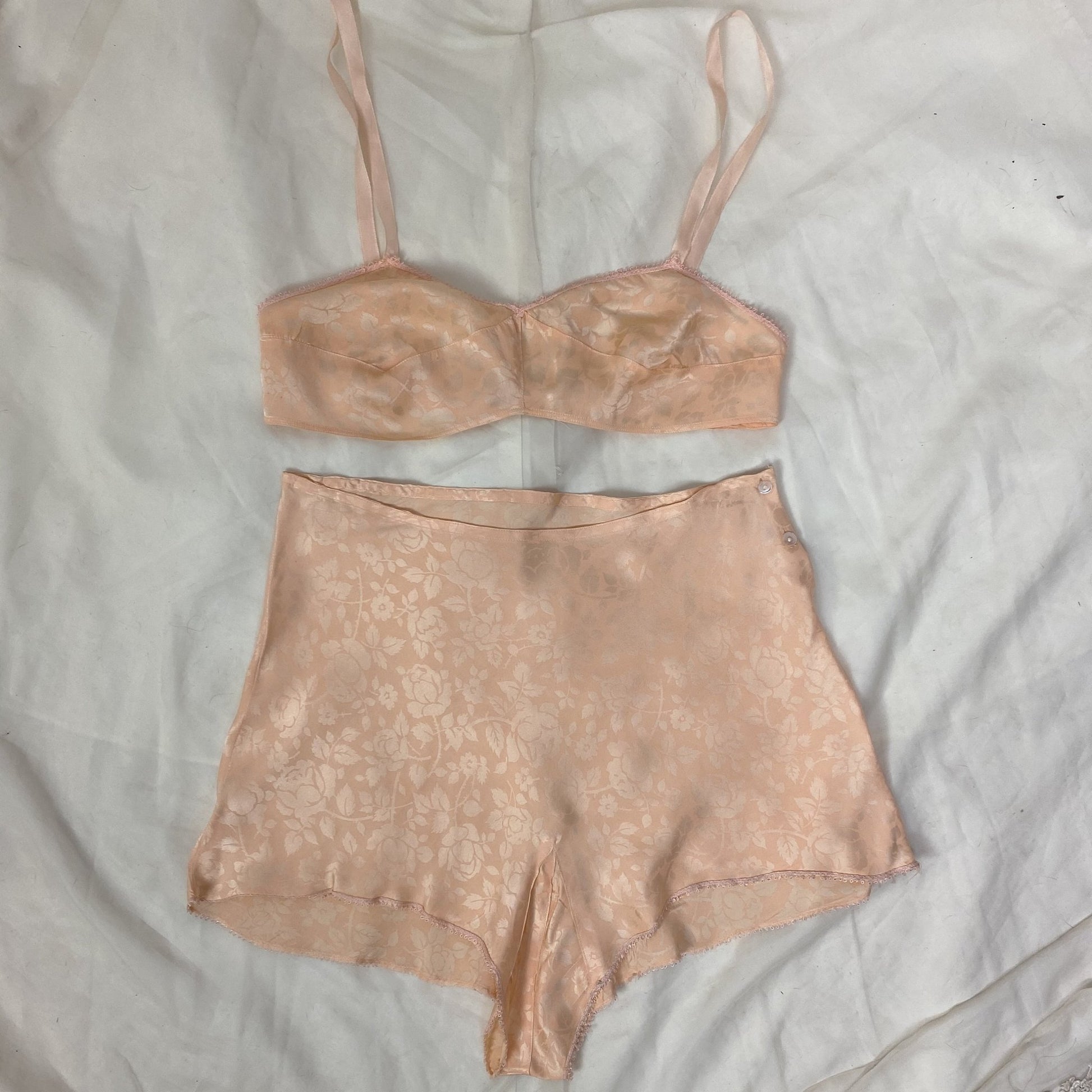 Vintage 1930's Bralette & Tap Pant Lingerie Set | Pale Peachy Pink Silk with Silver Rose Jacquard | Size S, M, 34 B - Daggers & Dames