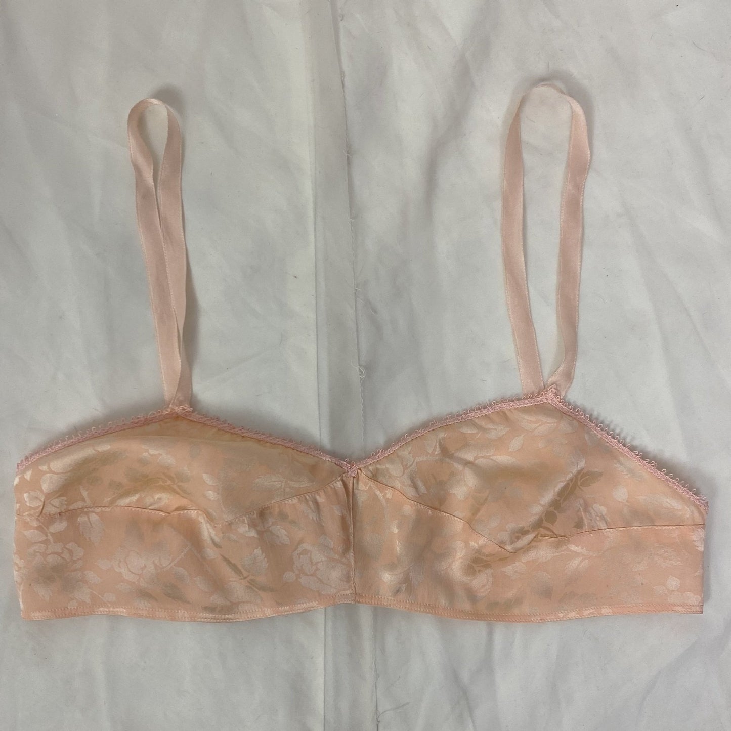 Vintage 1930's Bralette & Tap Pant Lingerie Set | Pale Peachy Pink Silk with Silver Rose Jacquard | Size S, M, 34 B - Daggers & Dames