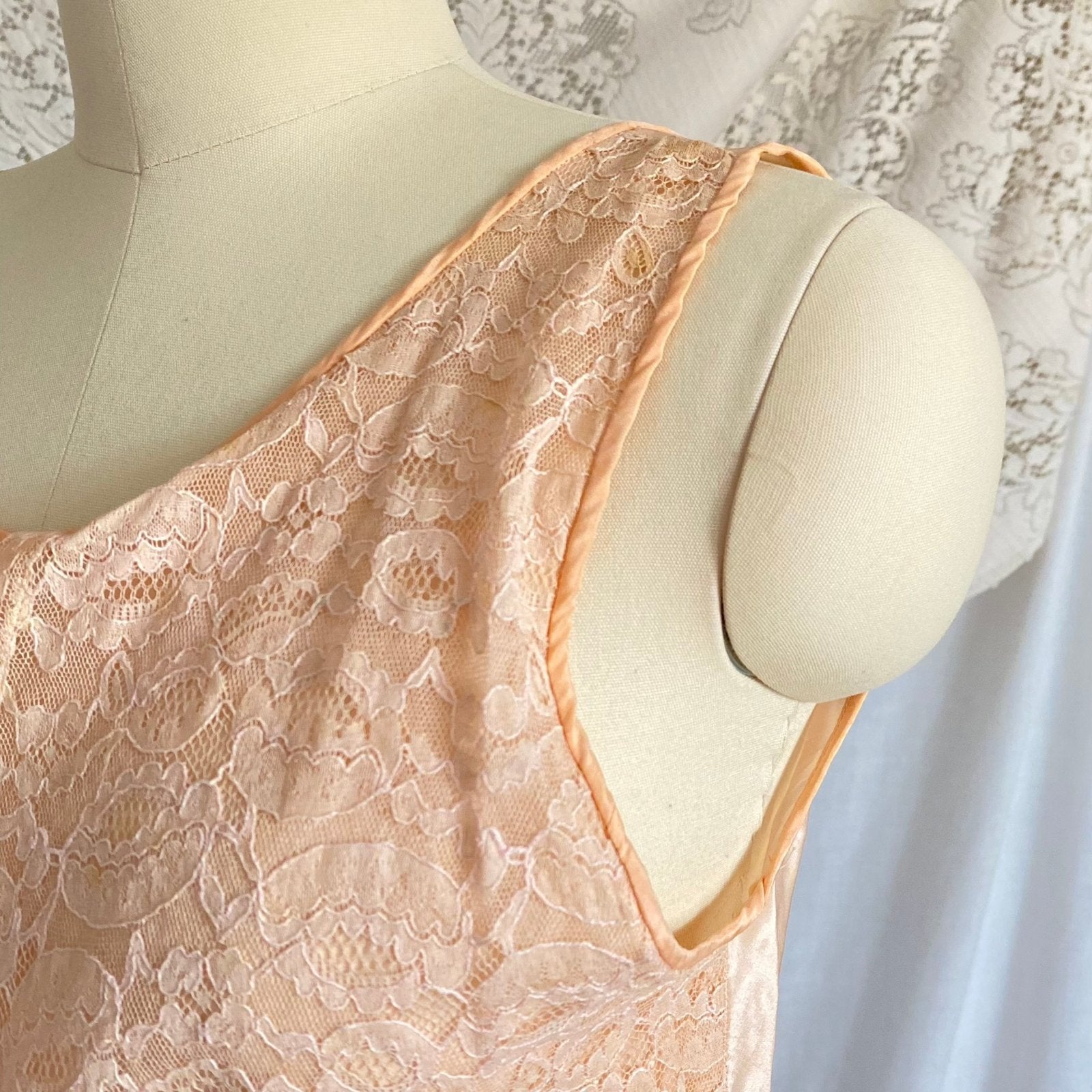 Vintage 1930's Jumpsuit Beach Pajamas | Pale Apricot Silk with Floral Cotton Lace | Size XS, S | Deadstock, Never Worn - Daggers & Dames