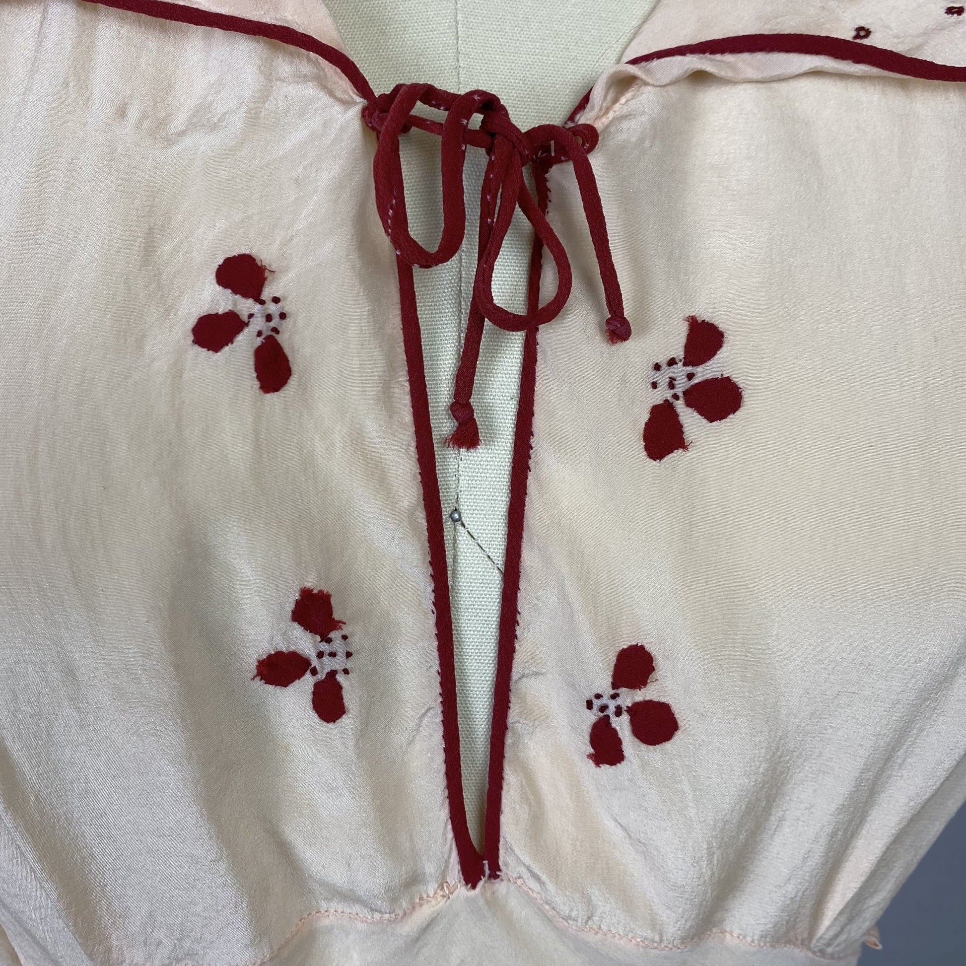 Vintage 1930's Nightgown | Buttercream Silk with Bold Red Embroidery | Size 34-36 Bust, S, M - Daggers & Dames