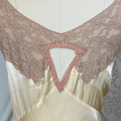 Vintage 1930's Nightgown | Champagne Silk with Mocha Lace & Cold Shoulder | Size M, LG - Daggers & Dames