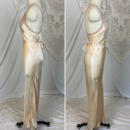 Vintage 1930's Nightgown | Champagne Silk with Warm Nude Lace | Size S, M - Daggers & Dames