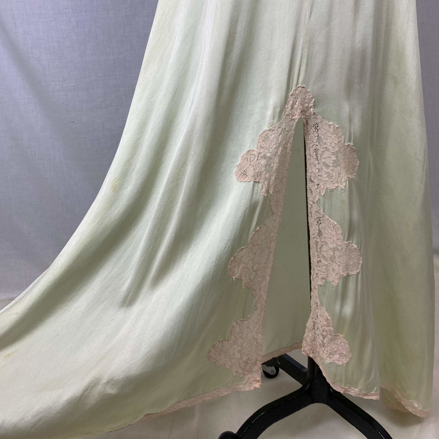 Vintage 1930's Nightgown | Pale Mint Green Silk with Ivory Lace & Open Back | Size 32-34, XS | Miss New Yorker - Daggers & Dames