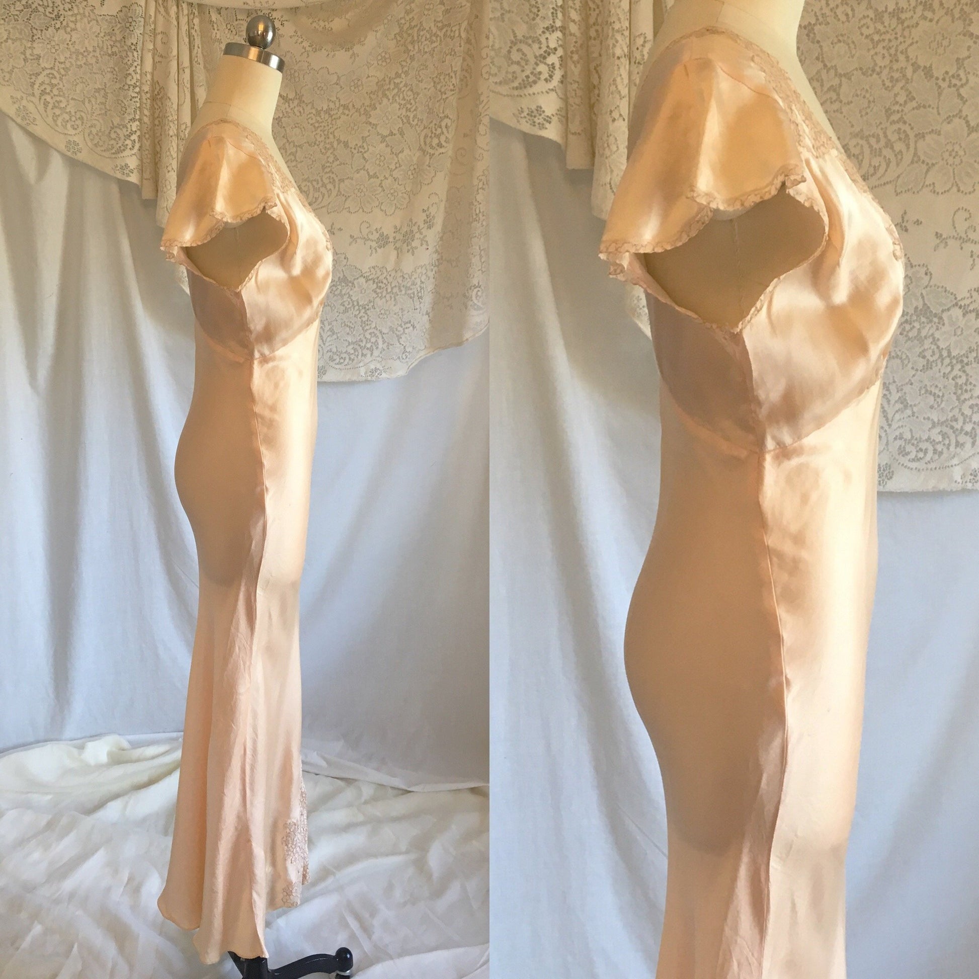 Vintage 1930's Nightgown | Pale Peach Silk with Embroidered Alençon Lace | Size XS, S - Daggers & Dames