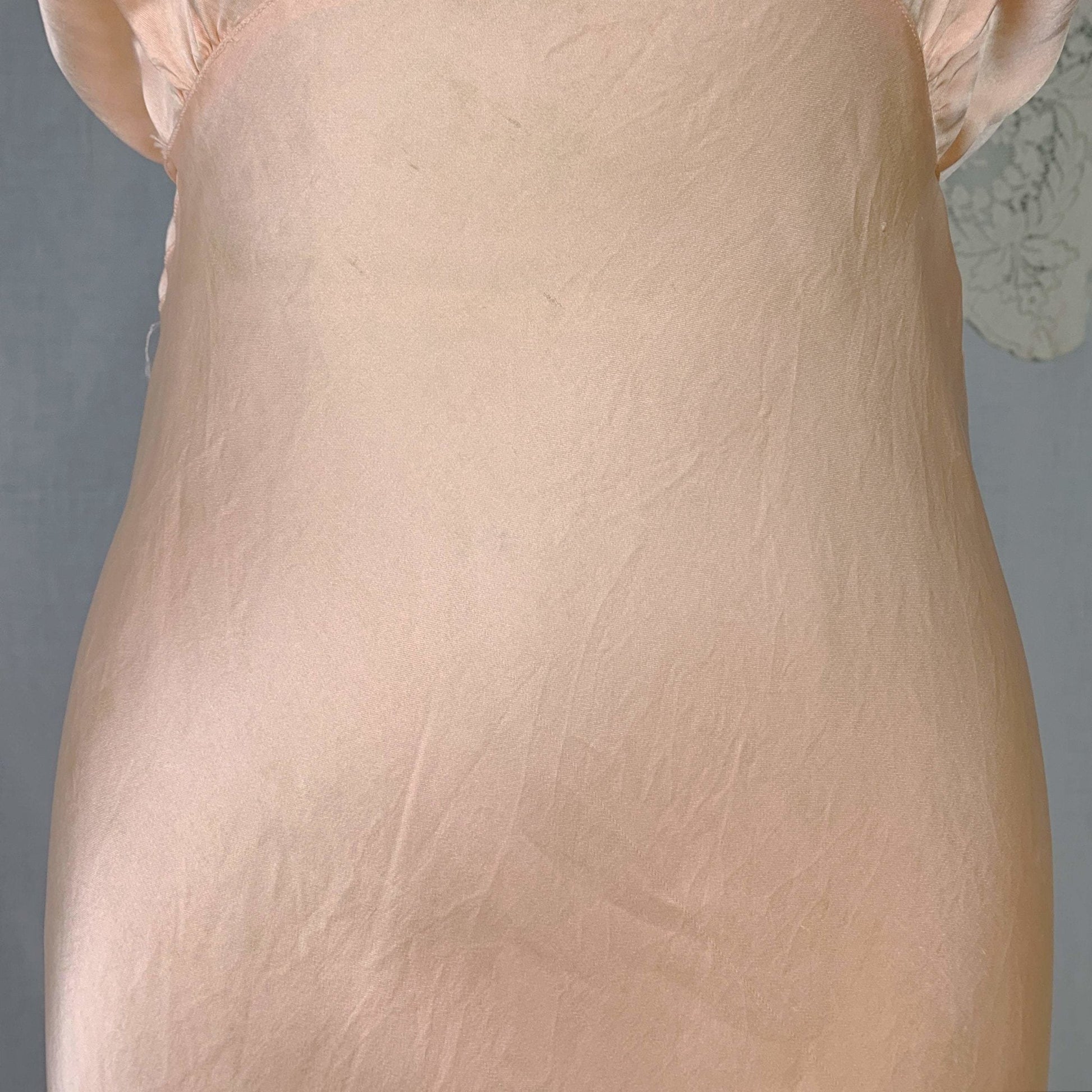 Vintage 1930's Nightgown | Pale Rose Pink Silk Satin Glace with Soutache Embroidery & Lace | Size S | Lerner Shops - Daggers & Dames