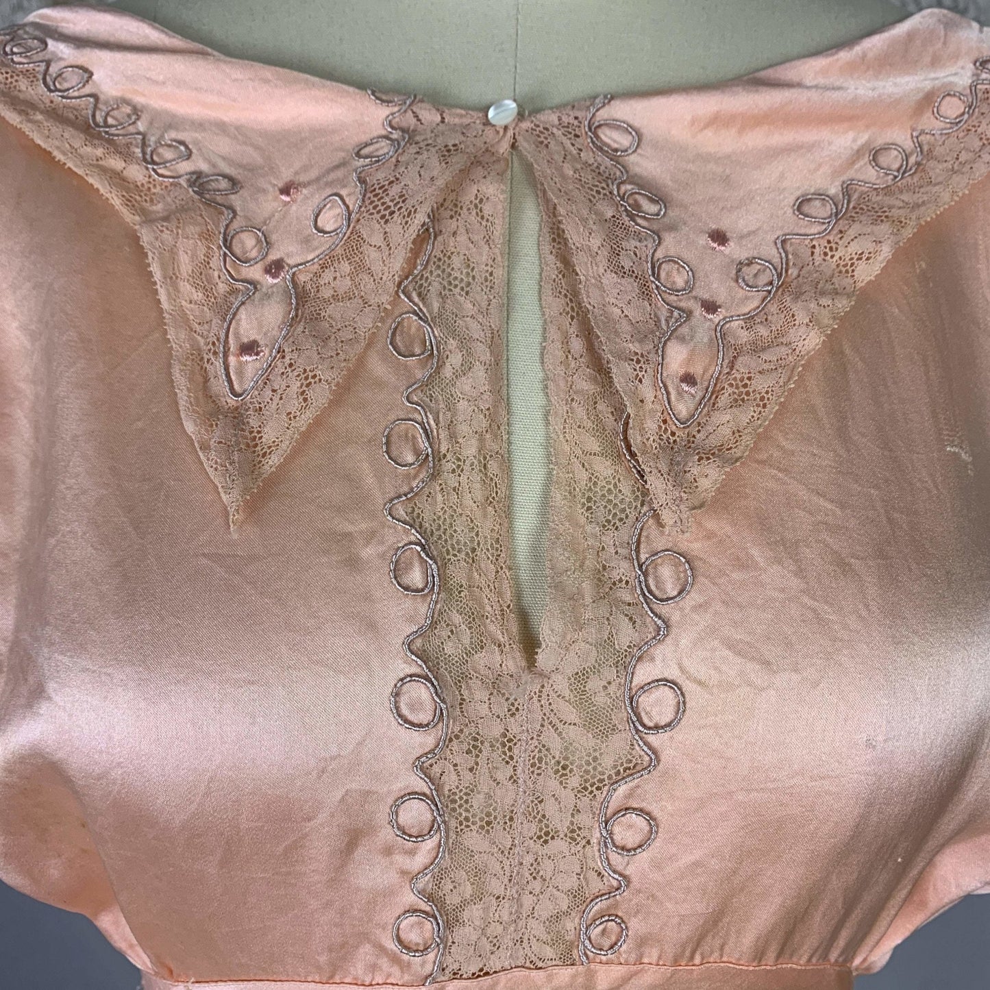 Vintage 1930's Nightgown | Pale Rose Pink Silk Satin Glace with Soutache Embroidery & Lace | Size S | Lerner Shops - Daggers & Dames