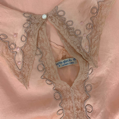 Vintage 1930's Nightgown | Pale Rose Pink Silk Satin Glace with Soutache Embroidery & Lace | Size S | Lerner Shops - Daggers & Dames