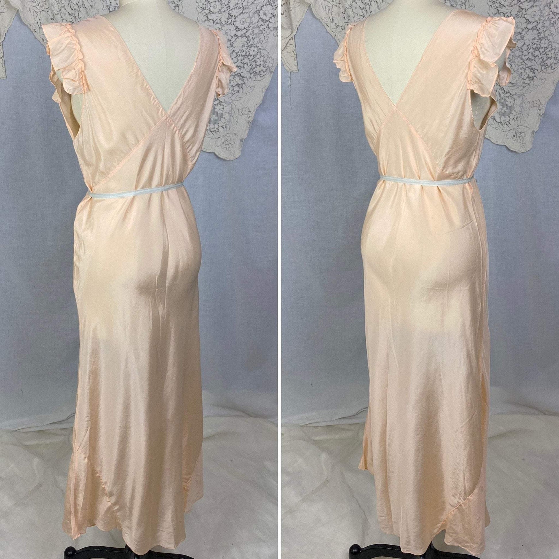 Vintage 1930's Nightgown | Peachy Pink Silk with Blush Lace | Size M, LG - Daggers & Dames