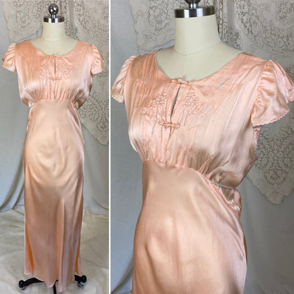 Vintage 1930's Nightgown | Rose Gold Peach Silk with Sky Blue Edging & Trapunto Floral Embroidery | Size S, M - Daggers & Dames