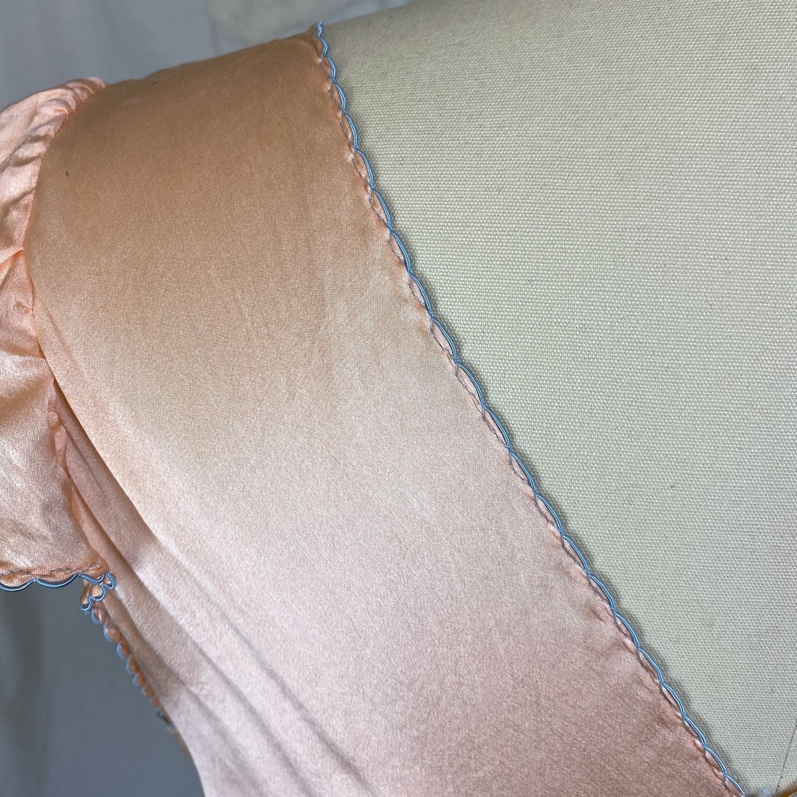 Vintage 1930's Nightgown | Rose Gold Peach Silk with Sky Blue Edging & Trapunto Floral Embroidery | Size S, M - Daggers & Dames