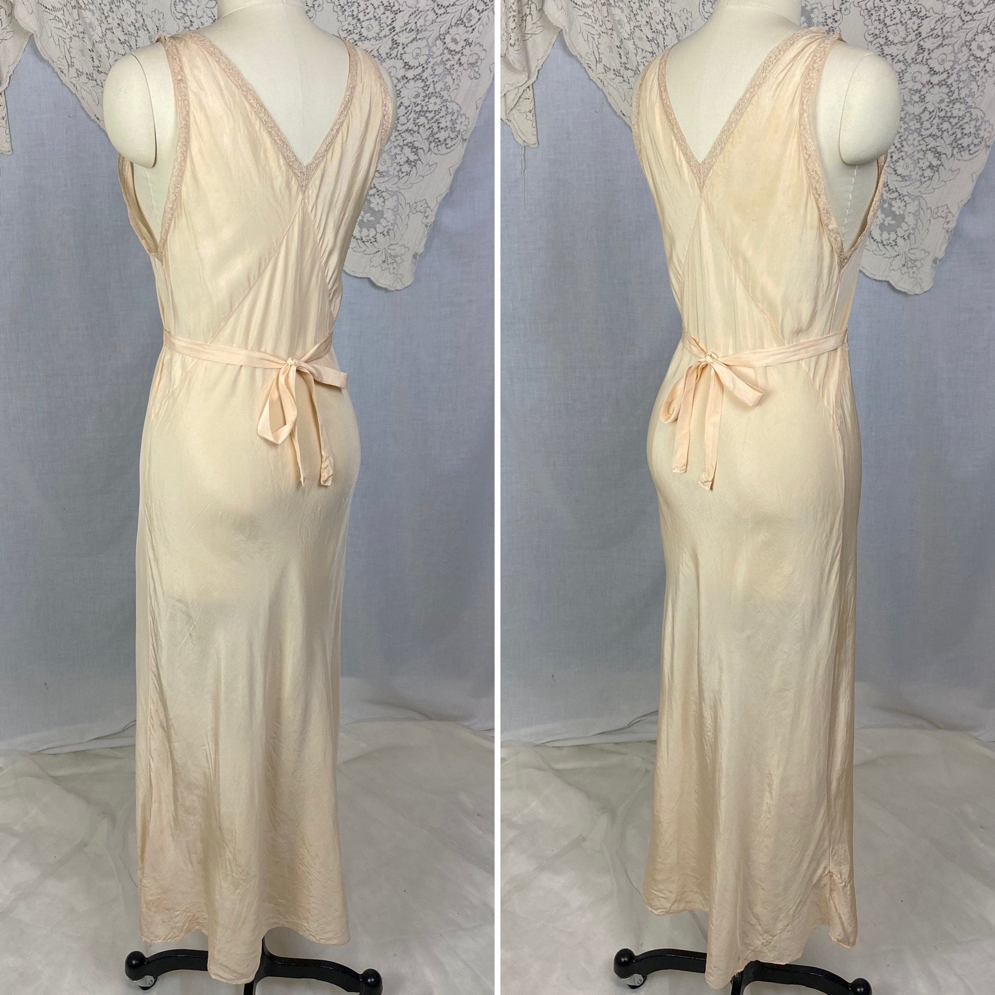 Vintage 1930's Nightgown |Sheer Ivory Silk with Deep Nude Lace | Size M - Daggers & Dames