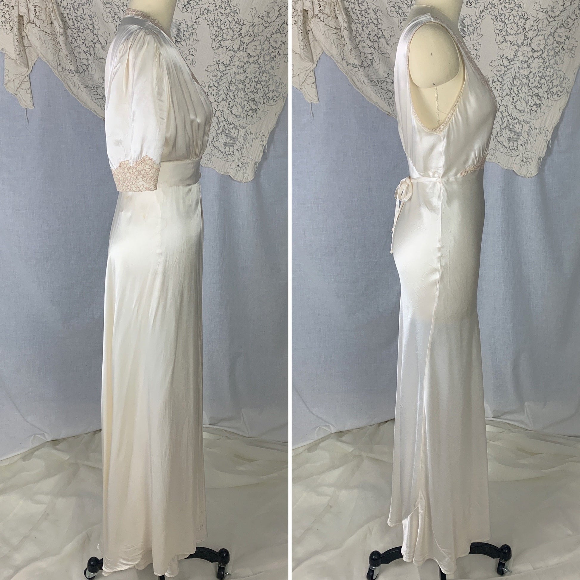 Vintage 1930's Peignoir Set | Pearly White Rayon Satin with Nude Lace | Size XS - Daggers & Dames
