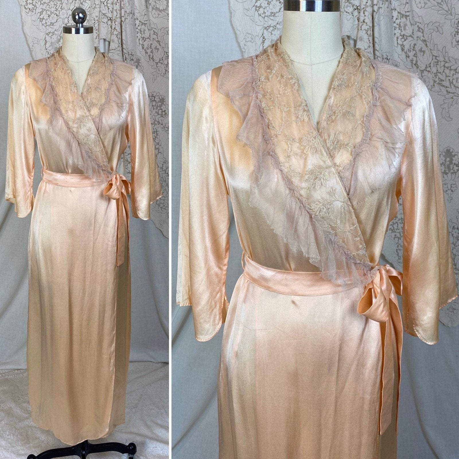 Vintage 1930's Robe | Hand Stitched Peach Silk with Tambour Lace | Size XS, S - Daggers & Dames