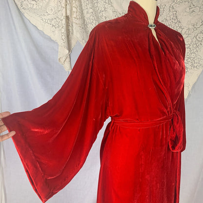 Vintage 1930's Robe | Lush Red Silk Velvet with Rhinestone Clasp & Kimono Sleeves | Size S, M | Carson Pirie Scott Co -Chicago - Daggers & Dames