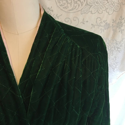 Vintage 1930's Robe | Quilted Emerald Green Velvet with Pale Pink Rayon Satin Lining | Reversible Housecoat | Size S - Daggers & Dames