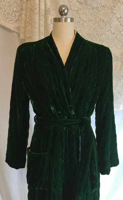 Vintage 1930's Robe | Quilted Emerald Green Velvet with Pale Pink Rayon Satin Lining | Reversible Housecoat | Size S - Daggers & Dames