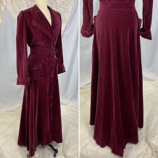 Vintage 1930's Robe | Rich Mulberry Purple Velveteen Matching Belt & Trapunto Stitching | Size M, LG | Bonwitt Teller - Daggers & Dames