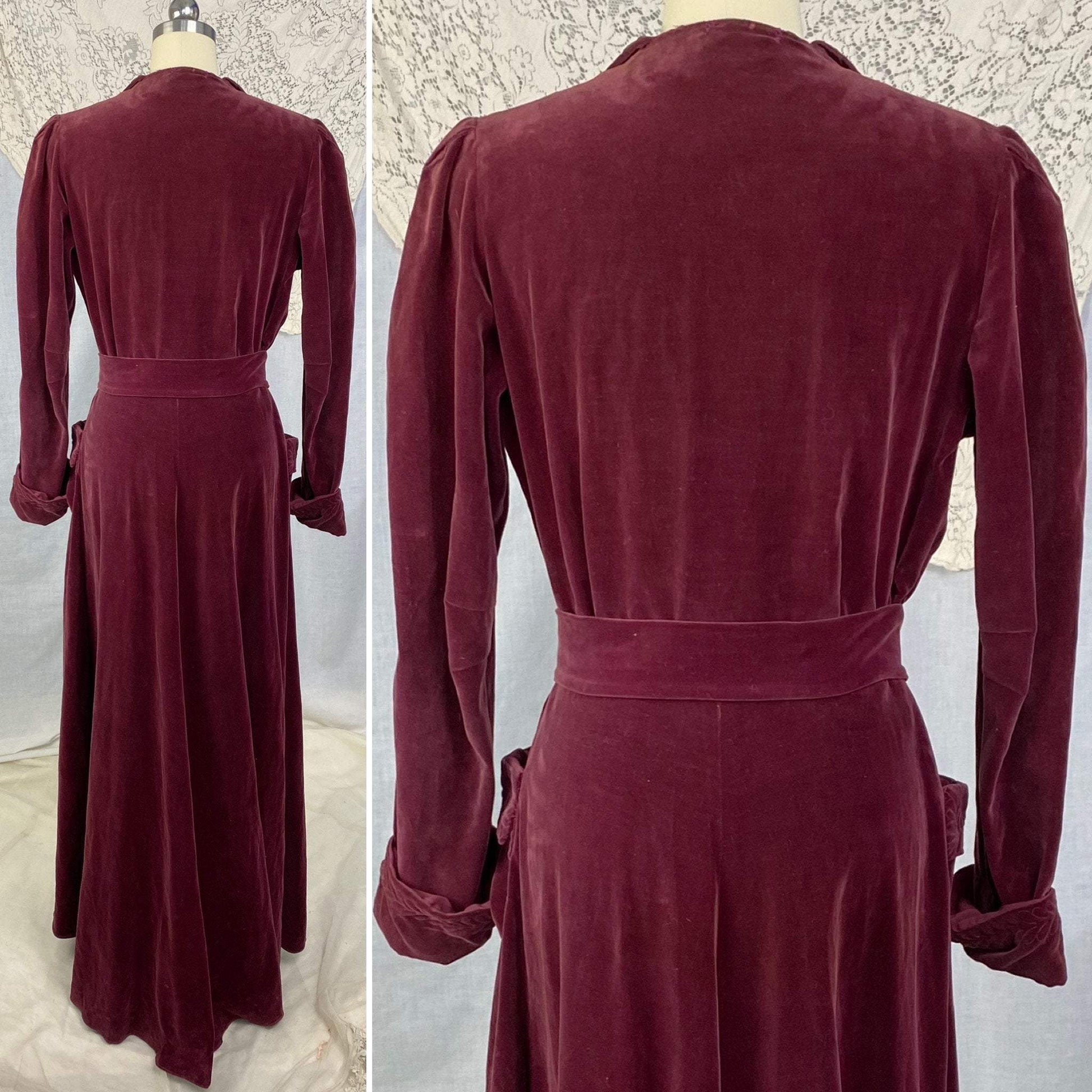 Vintage 1930's Robe | Rich Mulberry Purple Velveteen Matching Belt & Trapunto Stitching | Size M, LG | Bonwitt Teller - Daggers & Dames
