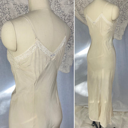 Vintage 1930's Slip | Ivory Silk Crepe Gartiere with Lace | Size XS | Bryn Mawr - Daggers & Dames