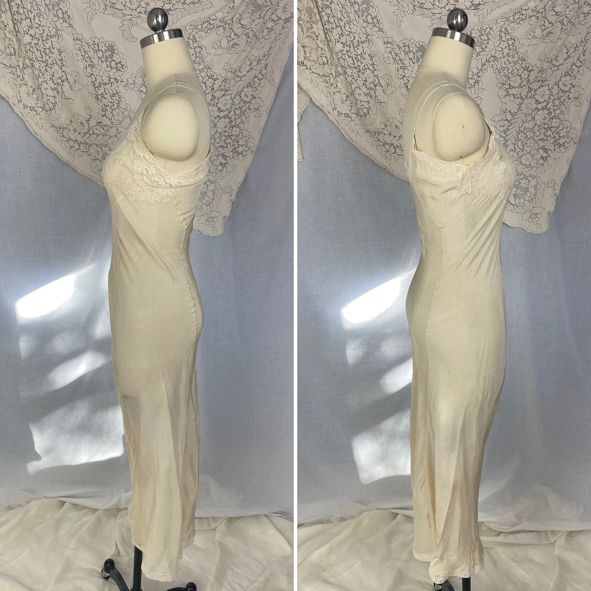 Vintage 1930's Slip | Ivory Silk Crepe Gartiere with Lace | Size XS | Bryn Mawr - Daggers & Dames