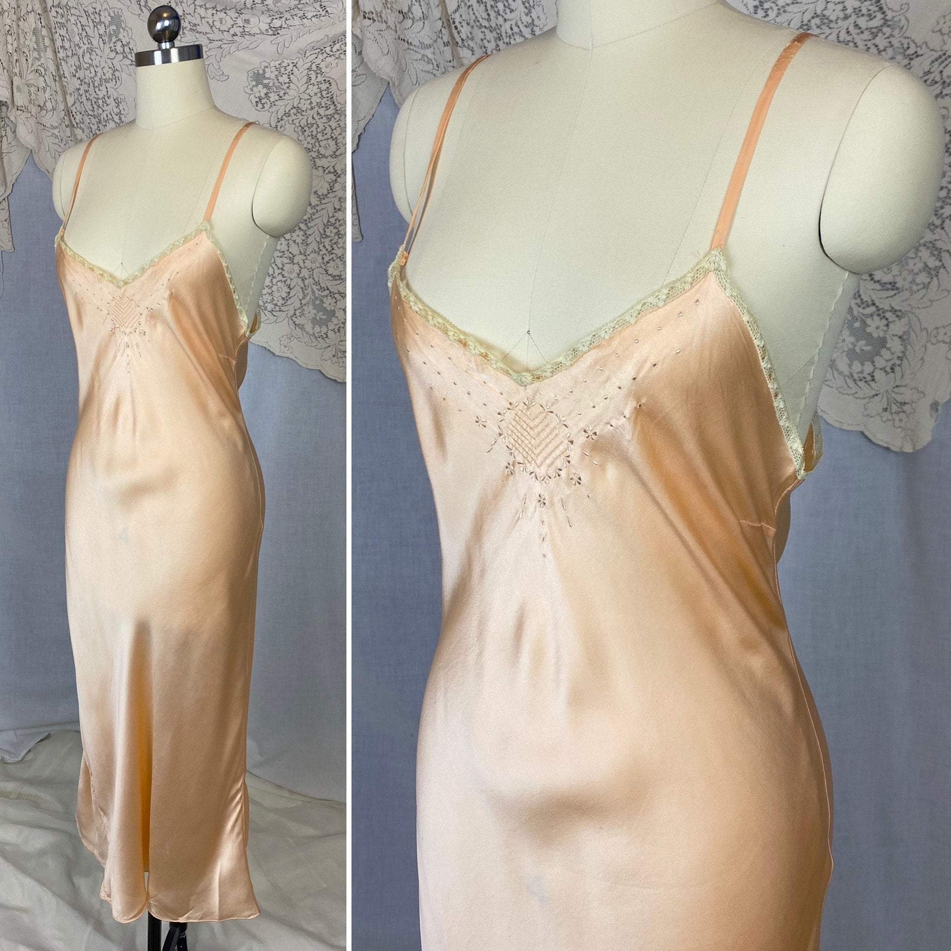 Vintage 1930's Slip | Rich Peach Silk Charmeuse with Embroidery | Size 34-38, M/LG - Daggers & Dames
