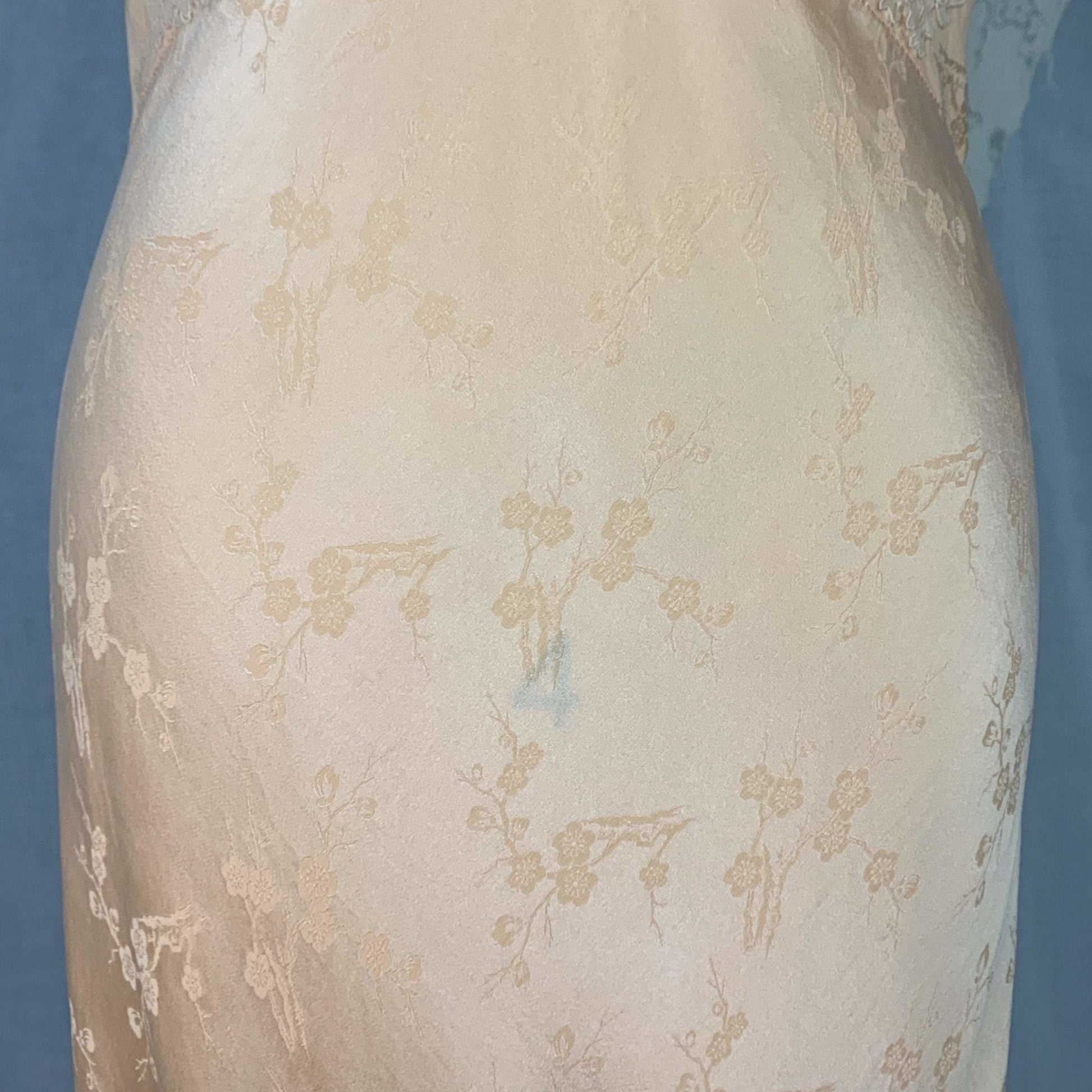 Vintage 1930's Slip | Rich Peach Silk with Cherry Blossom Damask & French Alençon Lace | Size M | Hand Sewn - Daggers & Dames