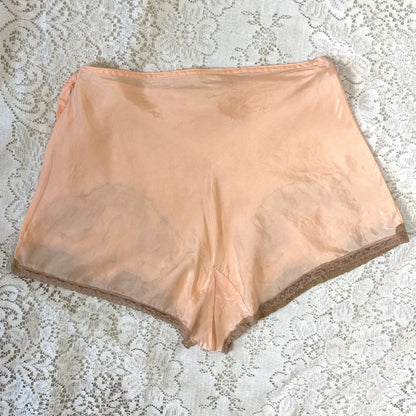 Vintage 1930's Tap Pants & Bralette Lingerie Set | Peach Silk with Mocha Lace Appliqué | Size XS, S, 34 B, 32 C - Daggers & Dames