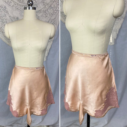 Vintage 1930's Tap Pants | Champagne Pink Silk Charmeuse with Mauve Lace Appliqués | Size M, LG | Franklin, Simon, & Co. - Daggers & Dames