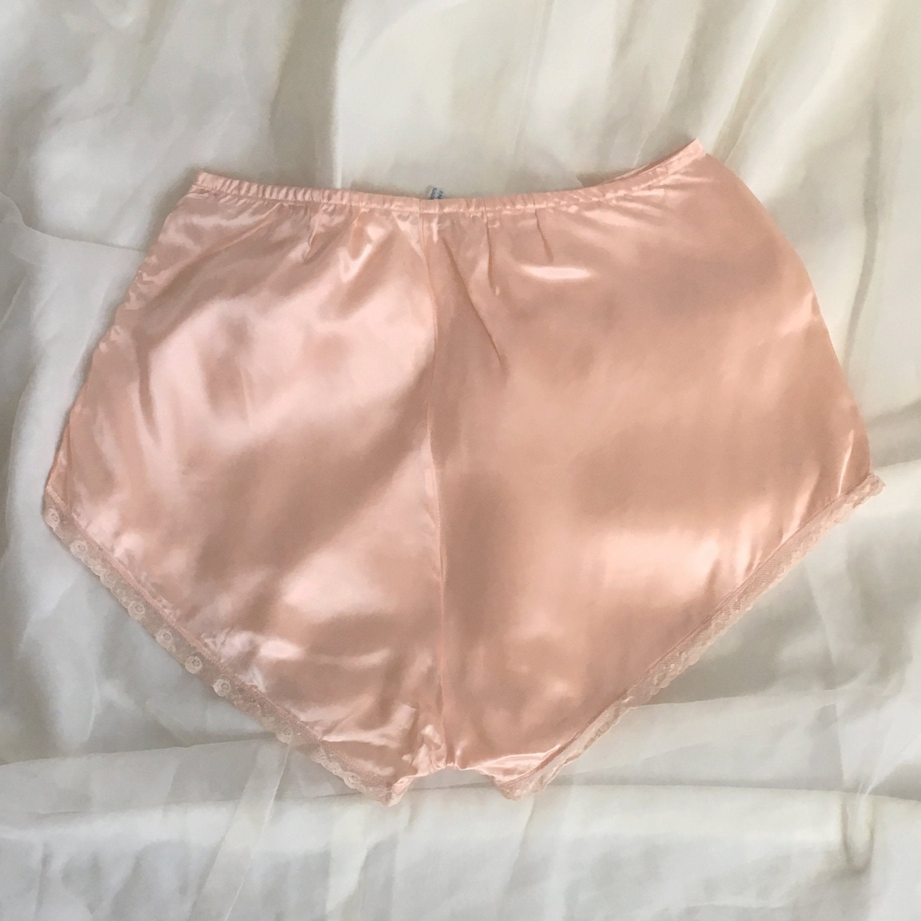 Vintage 1930's Tap Pants | Pink Rayon Satin with Lace & Button Up Hip | Treasures of Paris | Size XS - Daggers & Dames