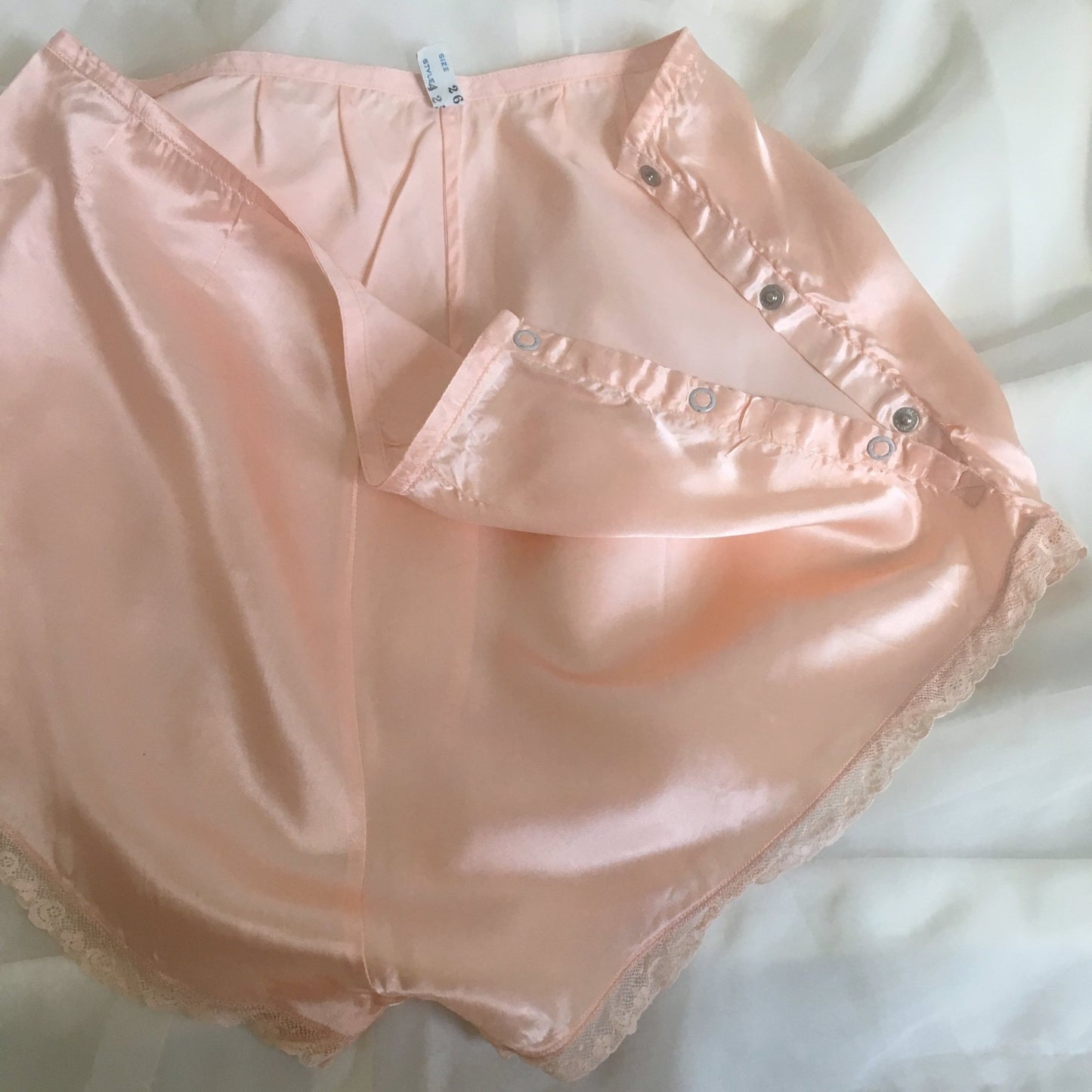 Vintage 1930's Tap Pants | Pink Rayon Satin with Lace & Button Up Hip | Treasures of Paris | Size XS - Daggers & Dames