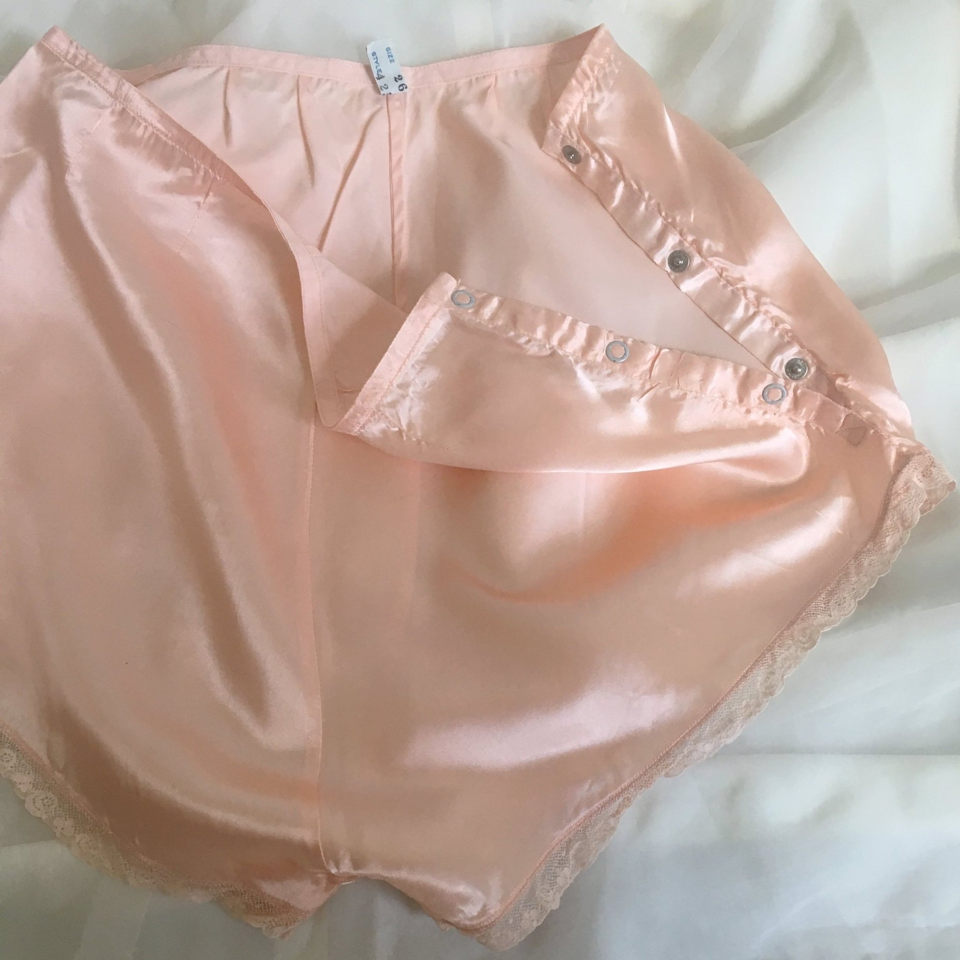 Vintage 1930's Tap Pants | Pink Rayon Satin with Lace & Button Up Hip | Treasures of Paris | Size XS - Daggers & Dames