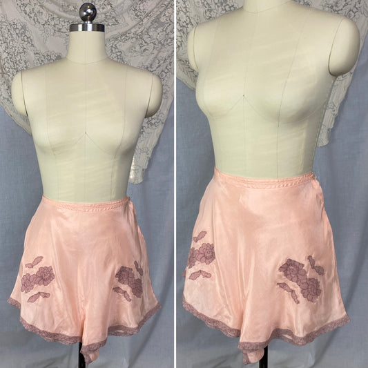 Vintage 1930's Tap Pants | Rich Petal Pink Silk with Deep Blush Lace Appliqué | Size S - Daggers & Dames