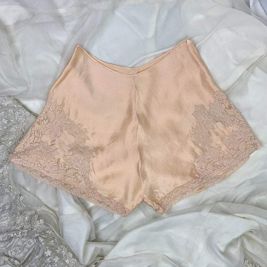 Vintage 1930's Tap Pants | Size S/M | Rich Peach Silk Charmeuse with Sheer Floral Lace & Hand Rolled Seams - Daggers & Dames