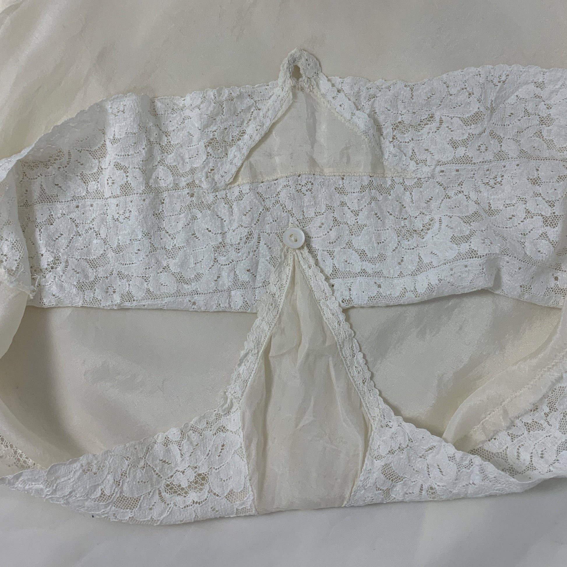 Vintage 1930's Teddy Chemise | Sheer Ivory Silk with White Floral Lace | Size SM - Daggers & Dames