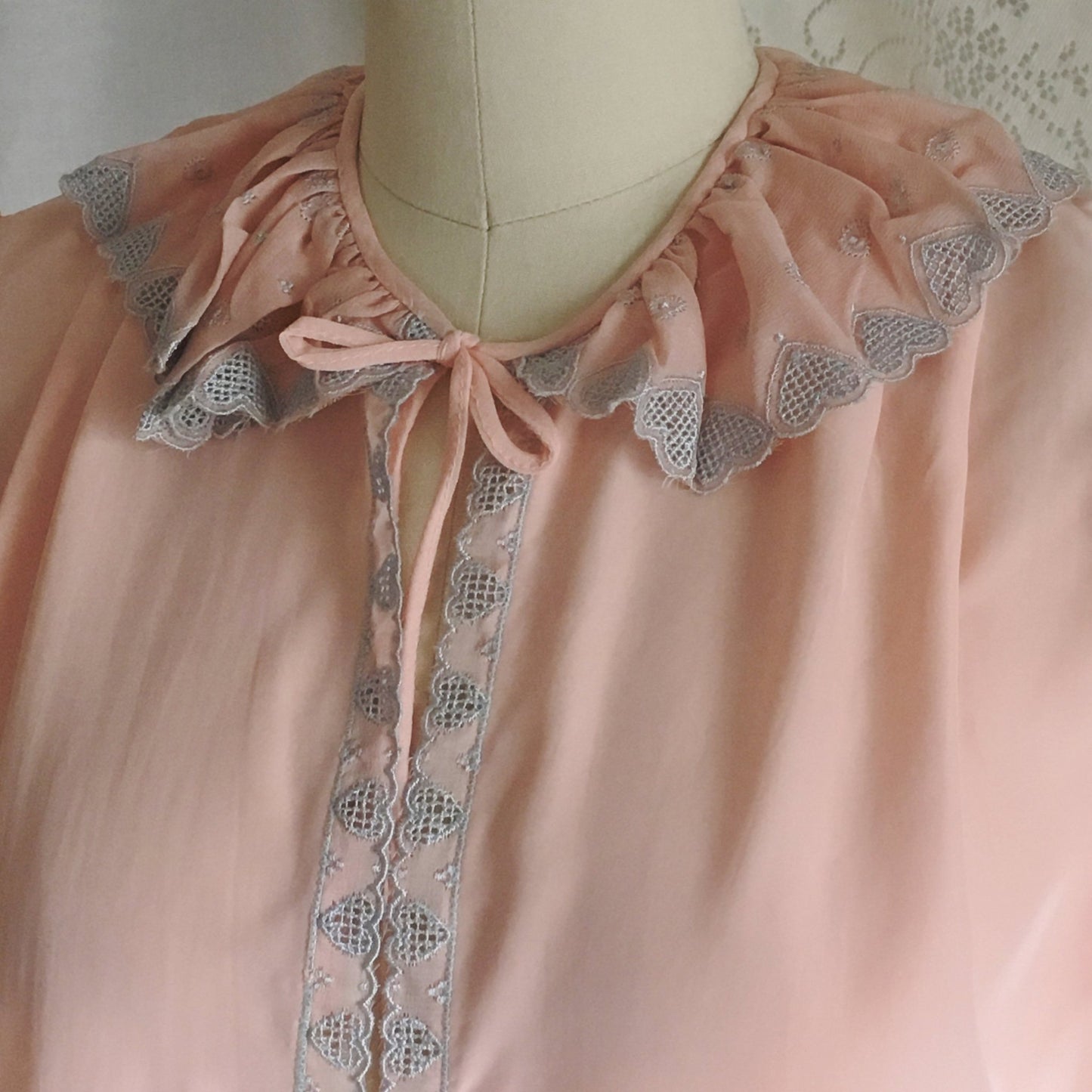 Vintage 1940's Bed Jacket | Bubblegum Pink Rayon with Gray Heart Embroidery | Size XS, S - Daggers & Dames