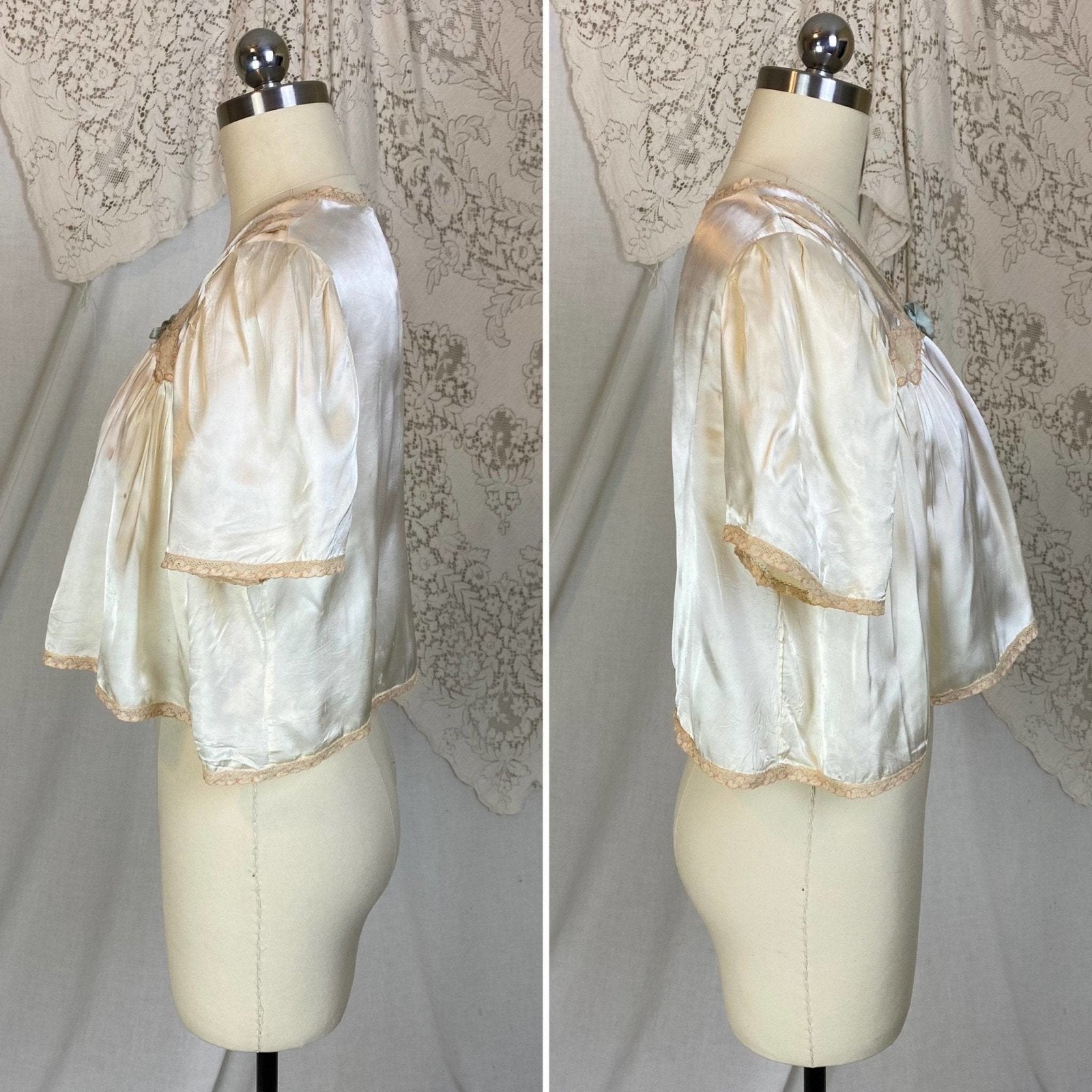 Vintage 1940's Bed Jacket | Pale Champagne Ivory Rayon Satin with Warm Nude Lace | Size XS, S - Daggers & Dames