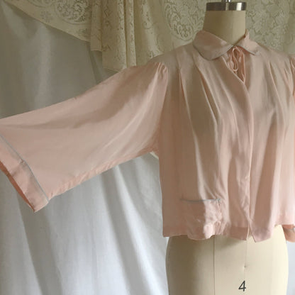 Vintage 1940's Bed Jacket | Pale Pink Rayon with Gray Piping and Bell Sleeves | Size S, M - Daggers & Dames