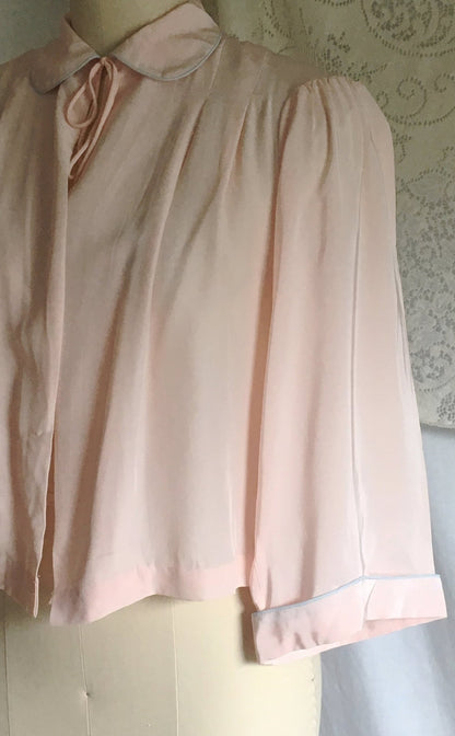 Vintage 1940's Bed Jacket | Pale Pink Rayon with Gray Piping and Bell Sleeves | Size S, M - Daggers & Dames