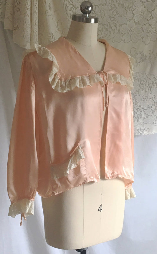 Vintage 1940's Bed Jacket | Rosy Peach Rayon Satin with Lace | Pandora | Size S, M - Daggers & Dames