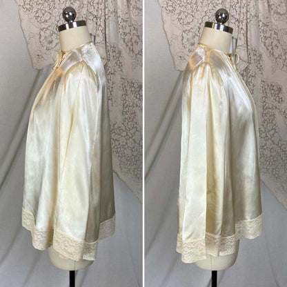 Vintage 1940's Bed Jacket | Warm Champagne Ivory Rayon Satin with Lace & Belled Sleeves | Size S, M - Daggers & Dames