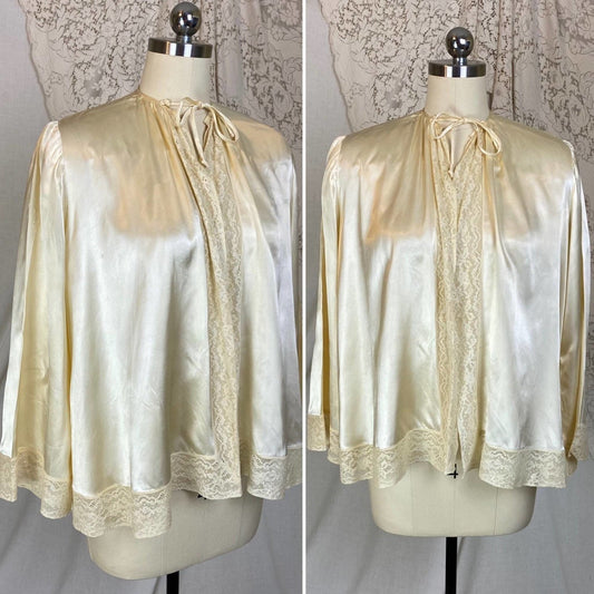 Vintage 1940's Bed Jacket | Warm Champagne Ivory Rayon Satin with Lace & Belled Sleeves | Size S, M - Daggers & Dames