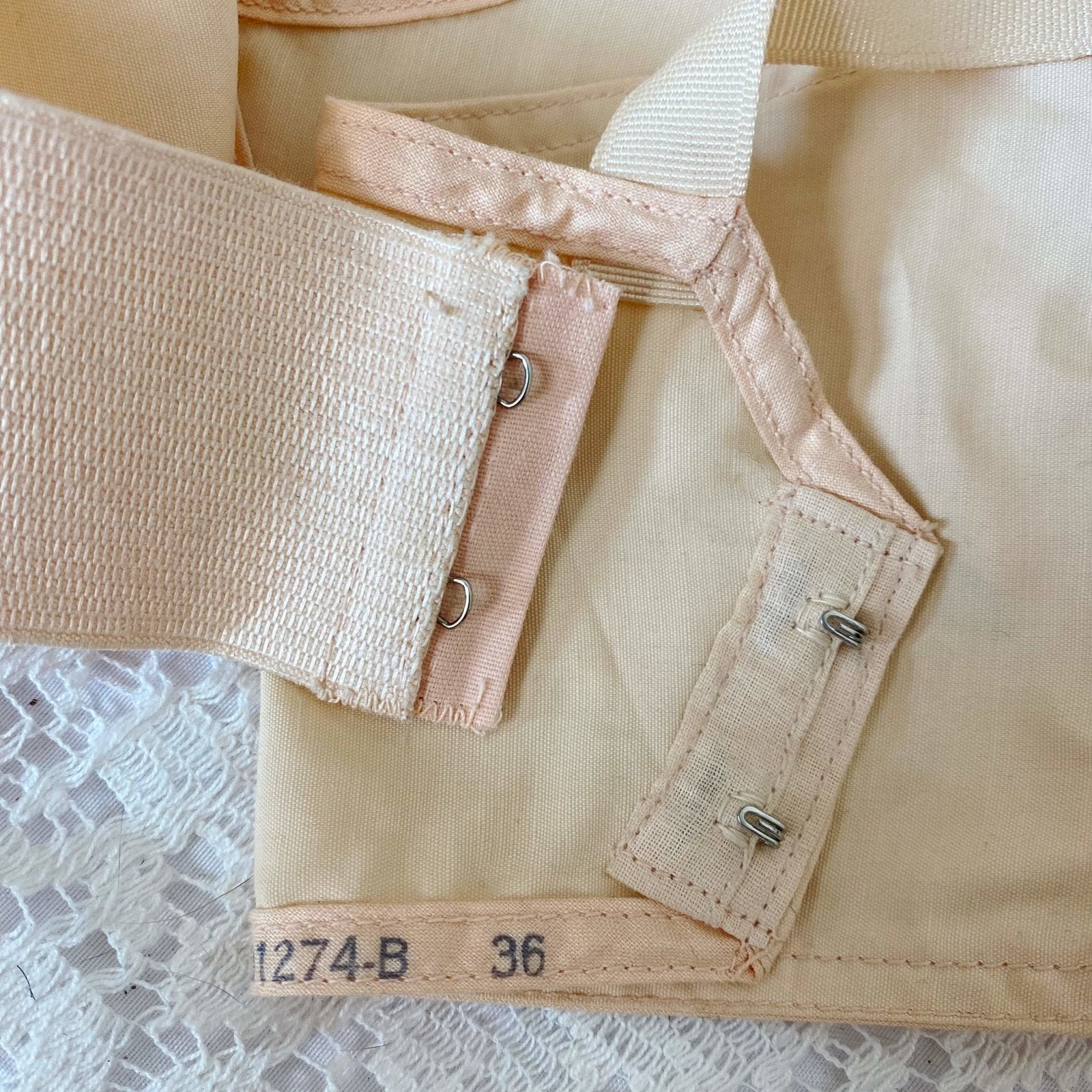Vintage 1940's Bra | Peach Cotton & Rayon with Darted Cups | Size 36 B, 34 C | Kabo - Daggers & Dames