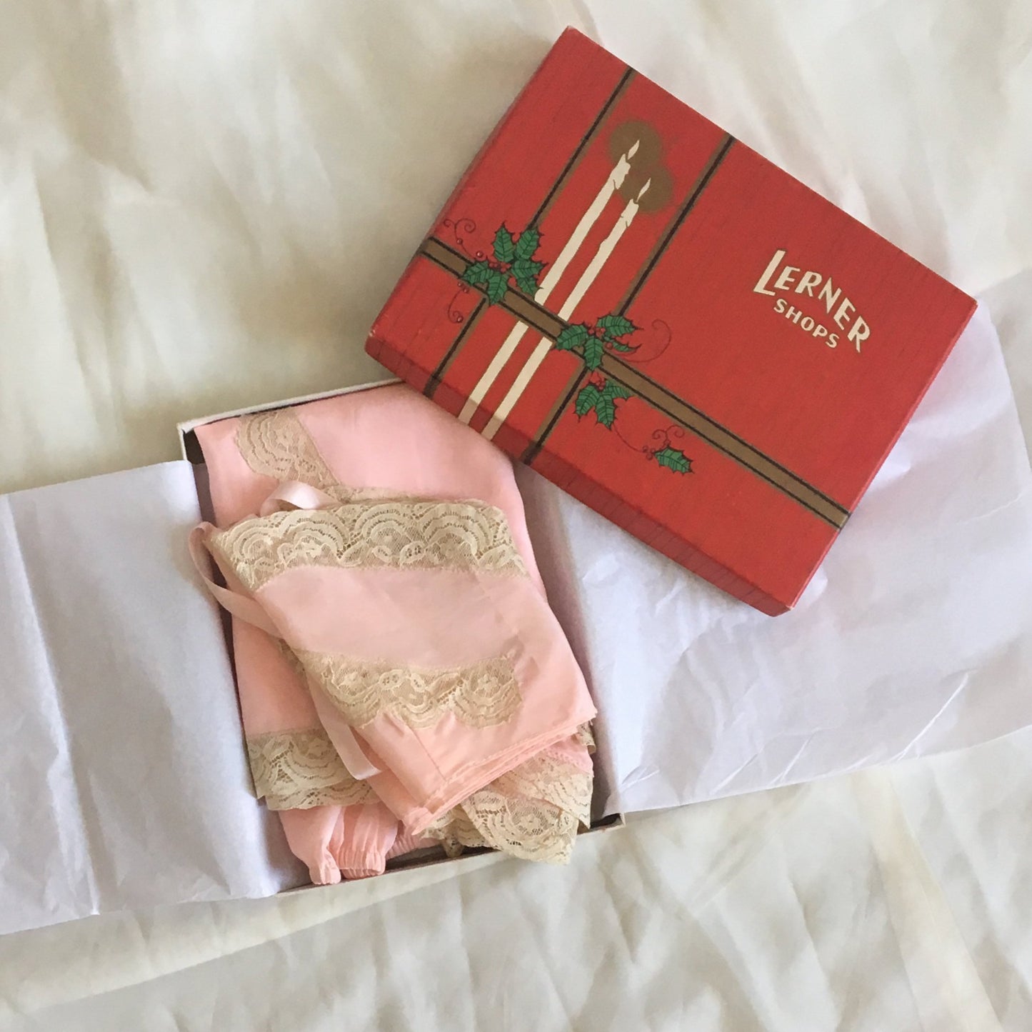 Vintage 1940's Bra & Tap Pants -New in Box | Light Pink Pure Silk with Ecru Lace | New Old Stock | Flapper Lingerie Set | Size M, LG - Daggers & Dames