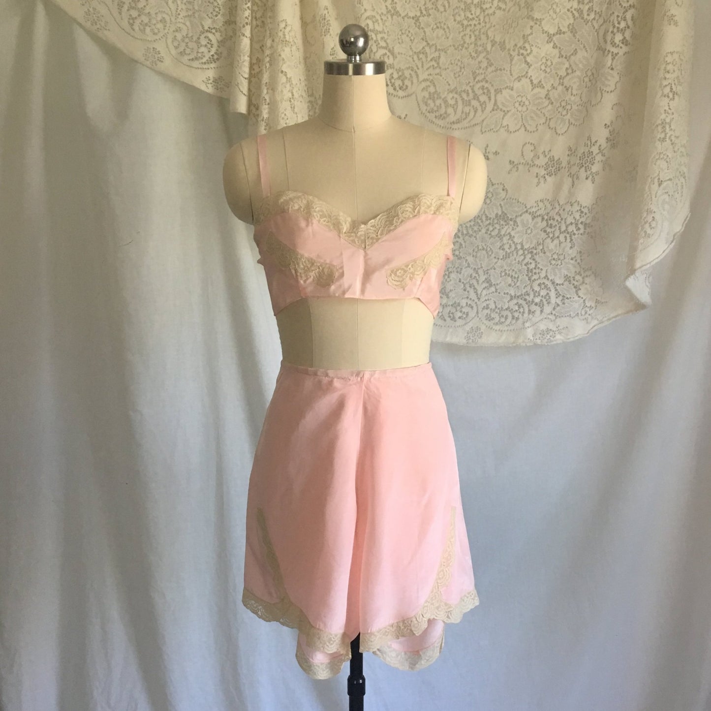 Vintage 1940's Bra & Tap Pants -New in Box | Light Pink Pure Silk with Ecru Lace | New Old Stock | Flapper Lingerie Set | Size M, LG - Daggers & Dames