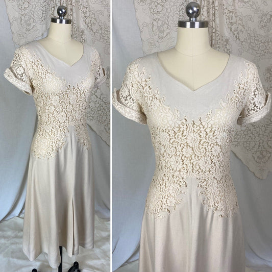 Vintage 1940's Dress | Light Nude Linen with Floral Guipure Lace | Size XS, S - Daggers & Dames