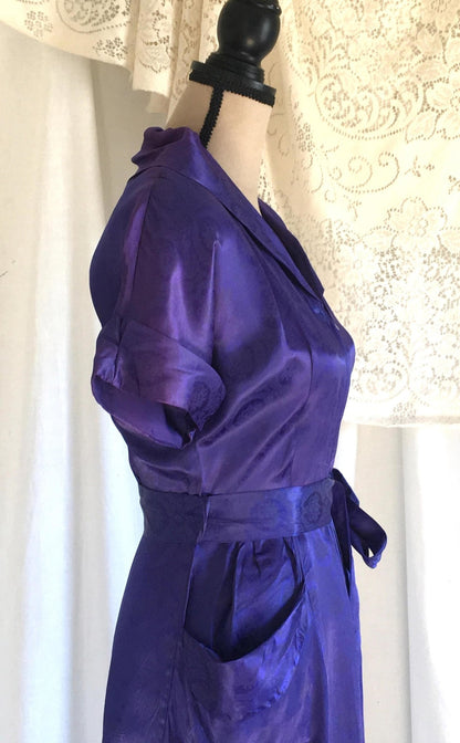 Vintage 1940's Dressing Gown | Cobalt Blue Damask Rayon Satin with Violet Patina | Mode O Day | Boho Maxi Dress | Size S - Daggers & Dames